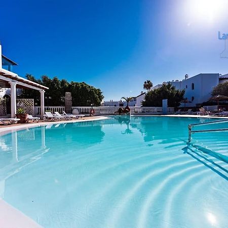 Vivienda Vacacional Papillon Costa Teguise Exterior photo