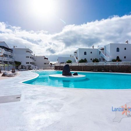 Vivienda Vacacional Papillon Costa Teguise Exterior photo