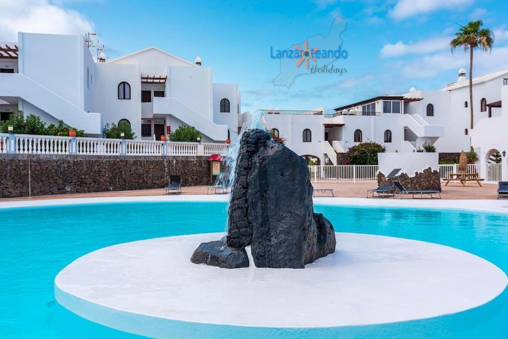 Vivienda Vacacional Papillon Costa Teguise Exterior photo