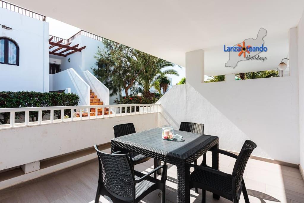 Vivienda Vacacional Papillon Costa Teguise Exterior photo