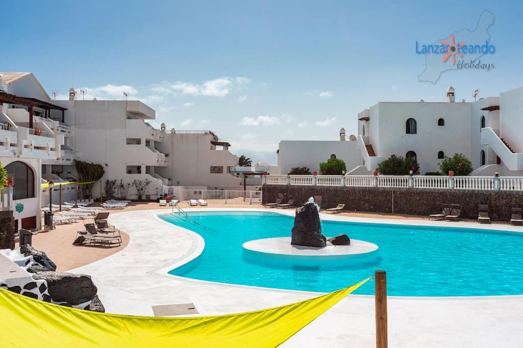 Vivienda Vacacional Papillon Costa Teguise Exterior photo