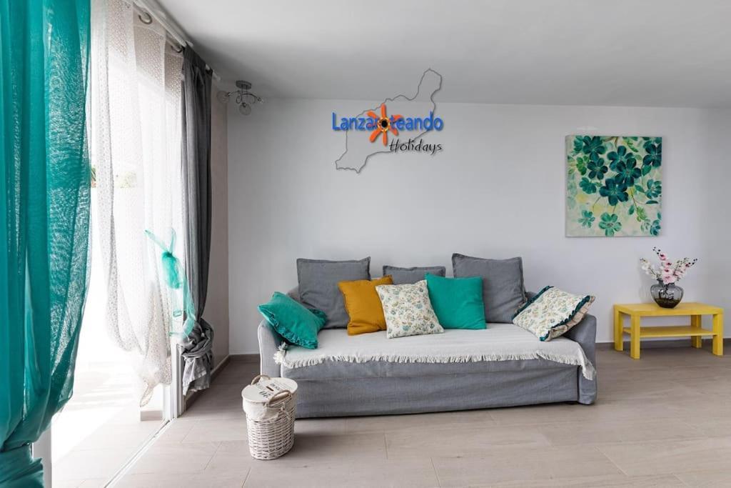 Vivienda Vacacional Papillon Costa Teguise Exterior photo