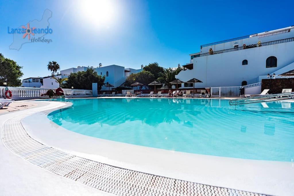 Vivienda Vacacional Papillon Costa Teguise Exterior photo